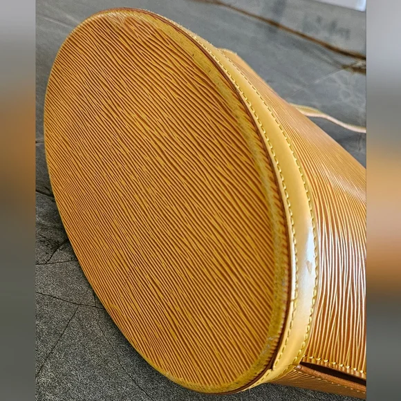 Louis Vuitton Saint-Jacques GM Yellow Epi Leather Tote Bag Vintage- Rare - Picture 10 of 16